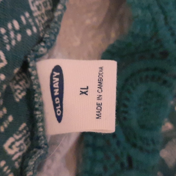 Old Navy Shirt (W191) - Picture 3 of 4